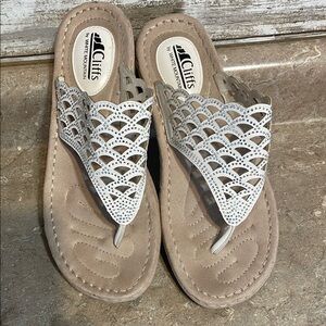 Cliffs by White Mountain Women's Gray Sandals